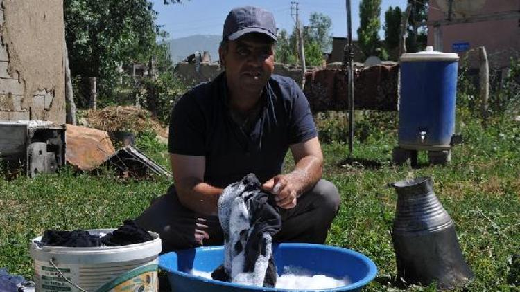 Yüksekovalı fedakar koca