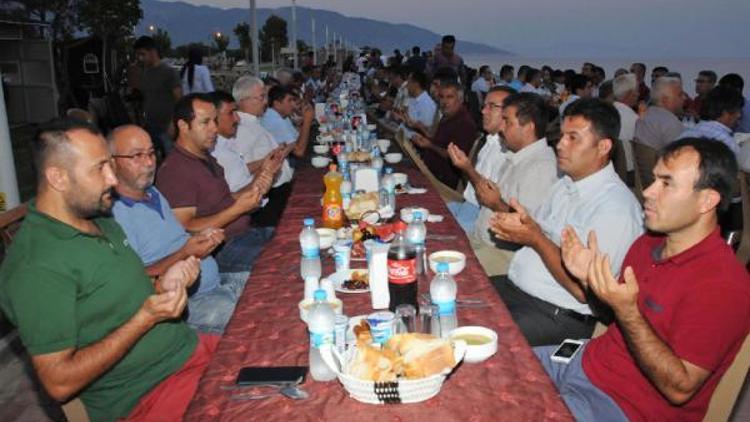 Demrede şehit aileleri ve gaziler iftarda buluştu