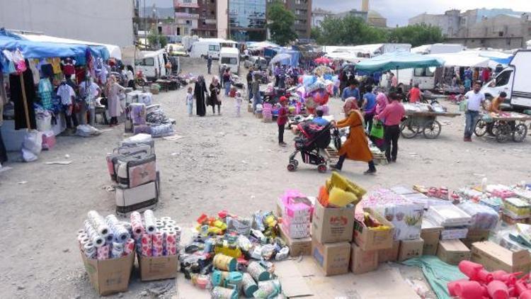 Doğubayazıt’ta bayram alışverişi ve hazırlığı