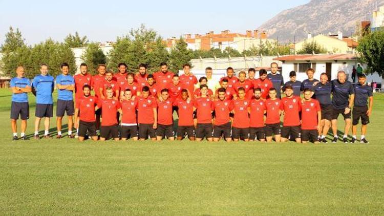 Manisaspor yenileriyle sahada