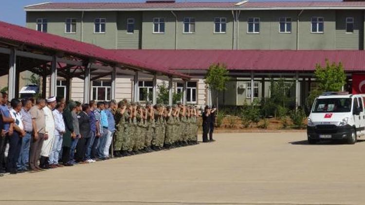 Mardin şehitleri için uğurlama töreni