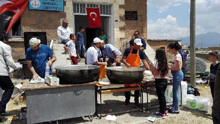 Kevenağıl şenliklerinde Tomarzalılar eğlendi