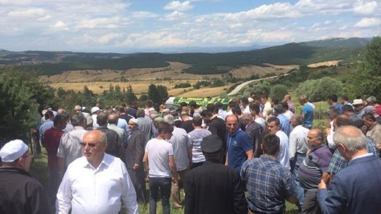 İstanbul’da tekne faiciasında ölen 2 kişi Samsun’da toprağa verildi