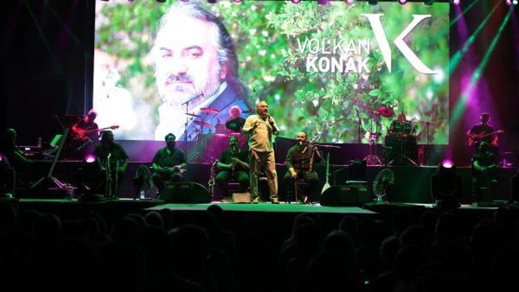 Volkan Konaktan Çeşme’de konser