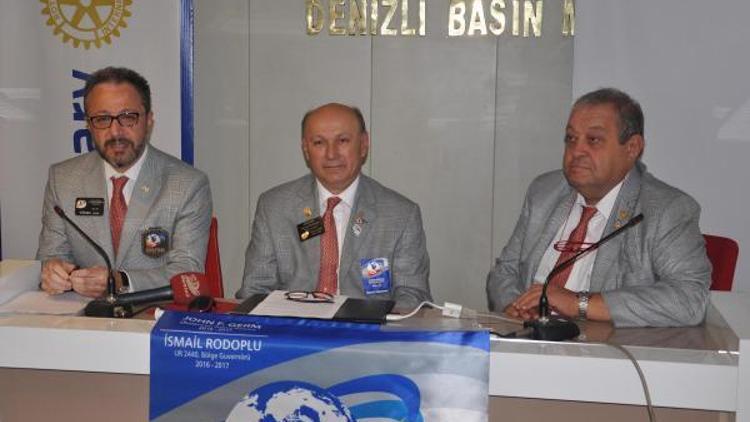 Rotaryenler Denizlide projelerini anlattı