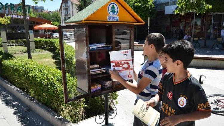 Pursakların parklarında kitap okunacak