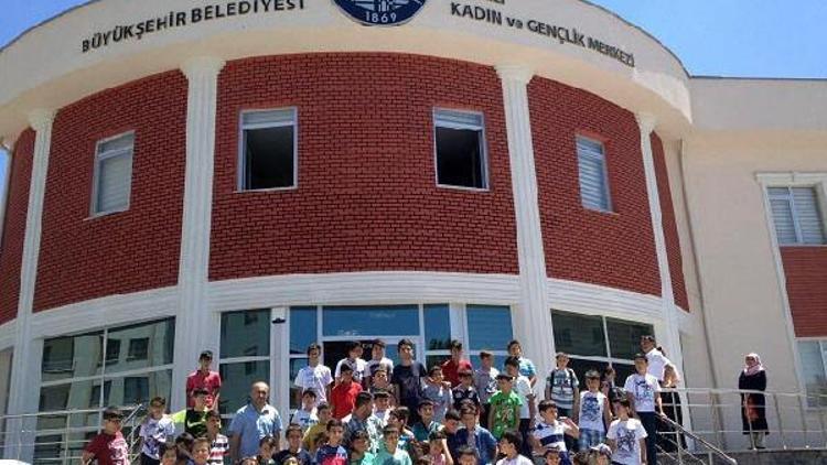 Büyükşehir Belediyesi, ilçelerde de yaz okulu açtı