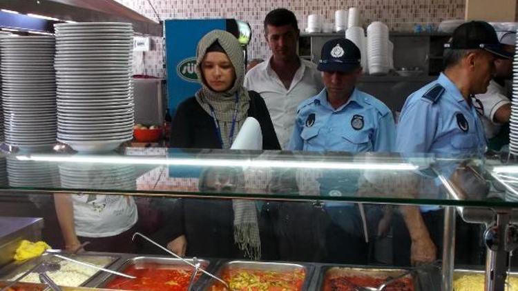 Tarsus’ta lokanta ve restoranlara denetim