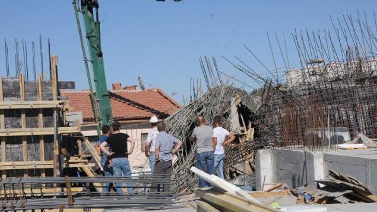 Otopark inşaatında beton kalıp çöktü, 3 işçi yaralandı