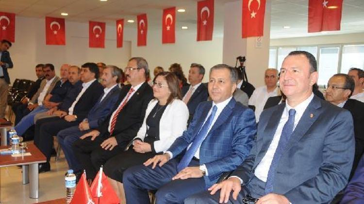 Gaziantep’te ayakkabı fuarı açıldı