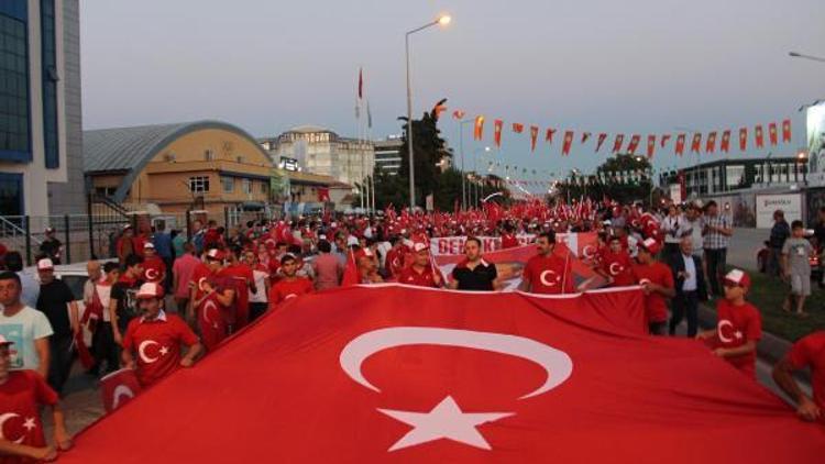 Demokrasi yürüyüşünde Edirneliler sokaklara sığmadı