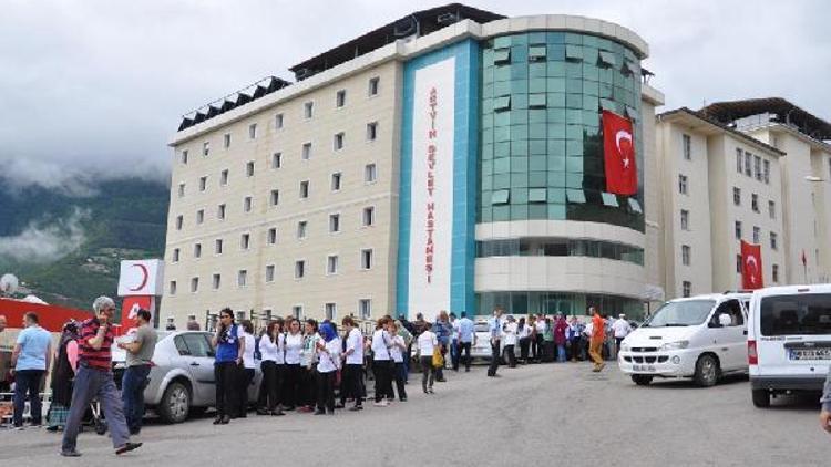 Artvin Devlet Hastanesi’nde yangın paniği