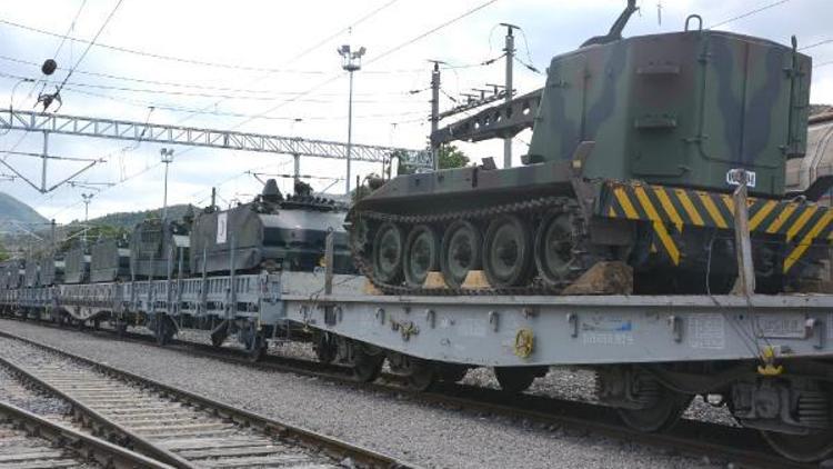 Darbe gecesi durdurulan askeri araç ve mühimmat yüklü tren halen Bilecik Garında bekletiyor