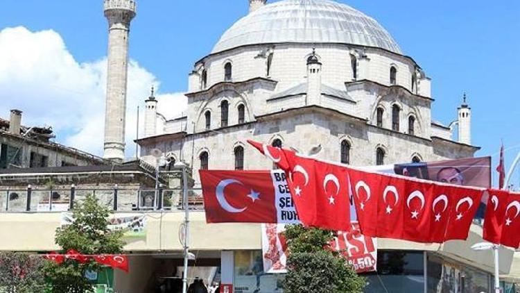 Bolu ve Düzcede darbe girişiminde ölenlere gıyabi namaz