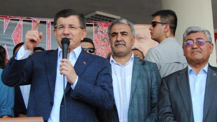 Davutoğlu: Pelsinvanyadan ahkam kesme, işte Konya, işte Türkiye