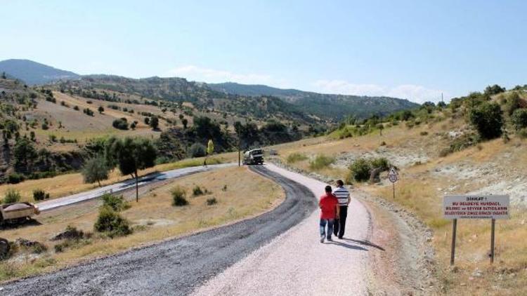 Gedizdeki bağlantı yolunun yapımı başladı