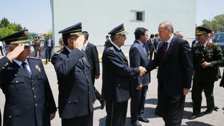 Erdoğandan ABD Merkez Kuvvetler Komutanı Votela tepki: Darbecilerin yanında yer alıyorsun / fotoğraflar