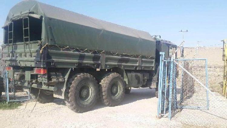 Darbe girişiminde kışladan çıkarılan füze rampaları askeri yetkililere teslim edildi
