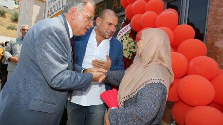 Hacı Kaçanlar Camii törenle açıldı