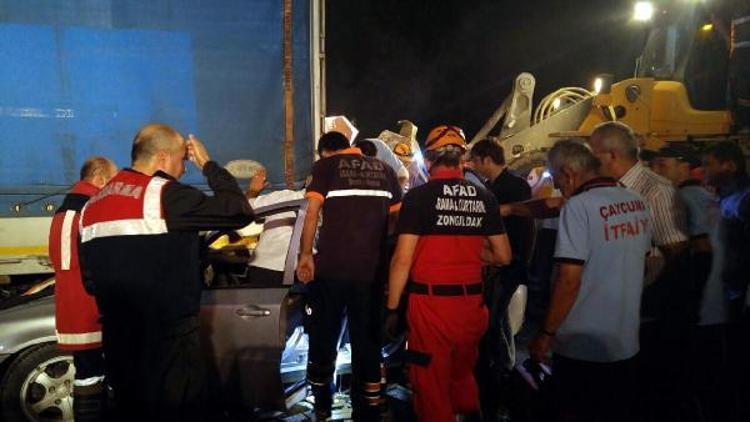 Zonguldakta kaza: 1 ölü, 1 yaralı