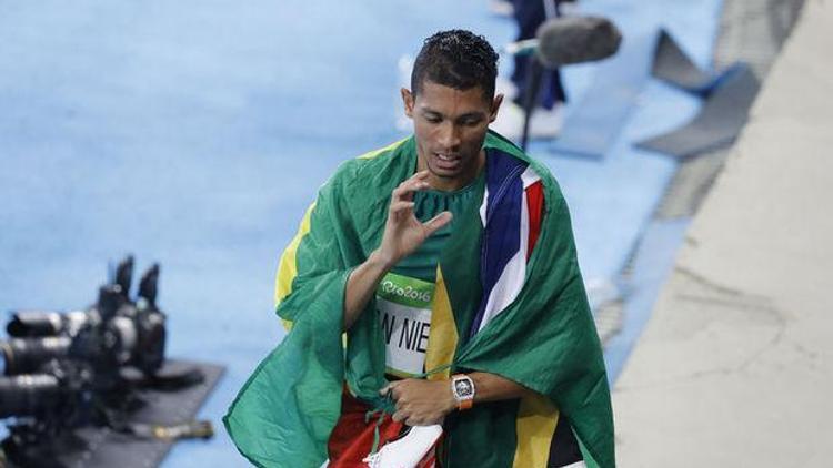 Wayde van Niekerk dünya rekoru kırdı