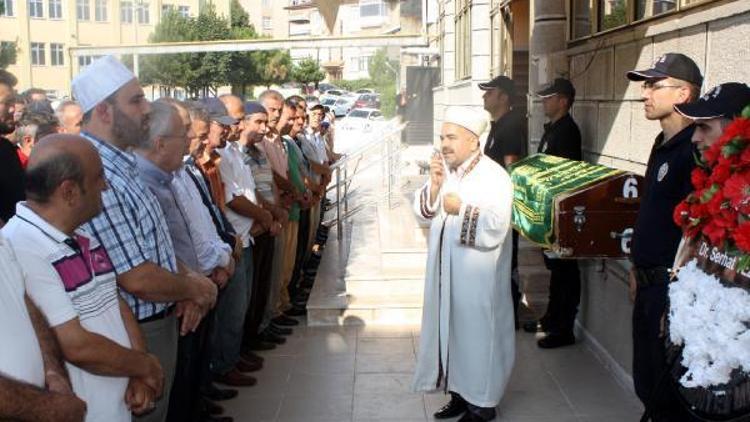 Boluda 27 yaşındaki polis memuru intihar etti (2)