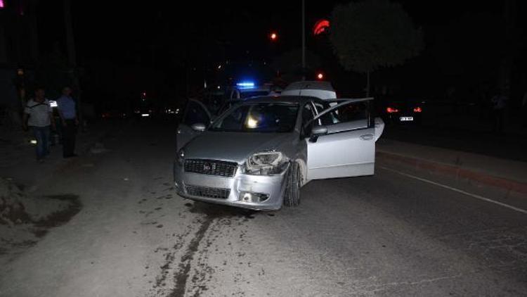 Polisle kovalamaca sırasında otomobilden atladı