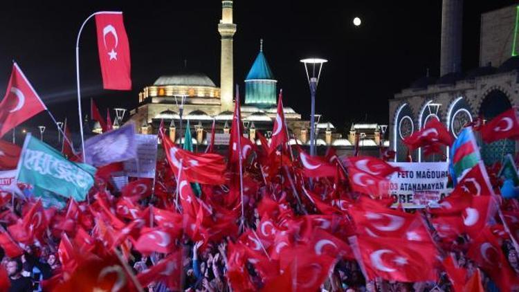 Konyada demokrasi nöbeti devam ediyor