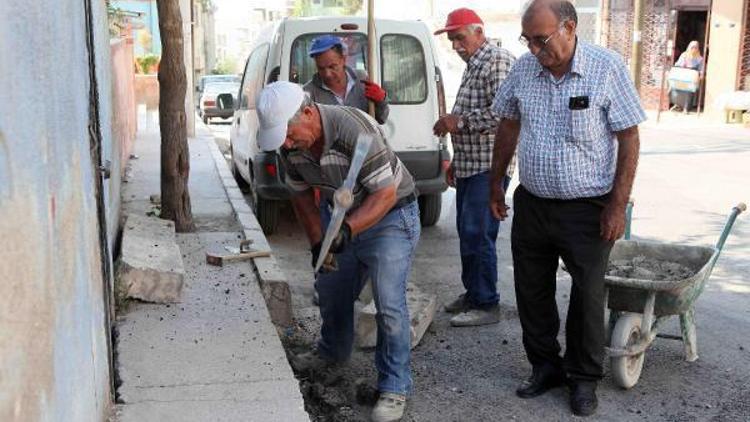 Bayraklı’da yollar yenileniyor