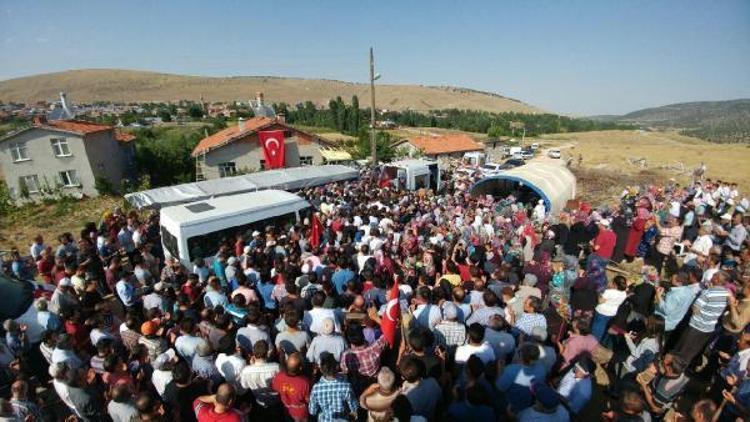 Şehit Uzman Çavuş Karagözün canezesi memleketi Konyaya getirildi (2)