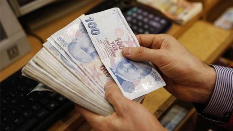 Bütçe Temmuzda 129 milyon lira fazla verdi