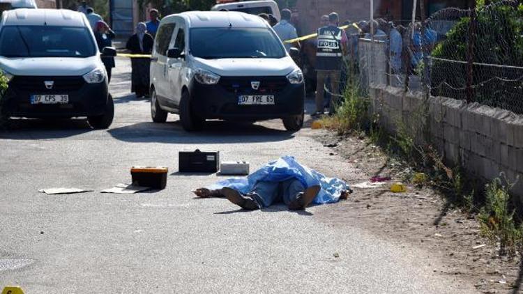 Antalyada çccukların kavgasını büyükler devam ettirdi: 2 ölü, 2 yaralı