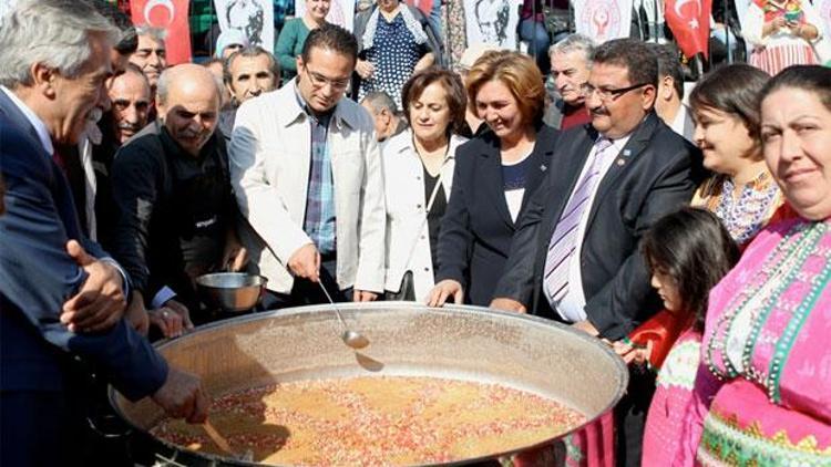 Alevi kurumları: Aşure Günü resmi tatil olsun