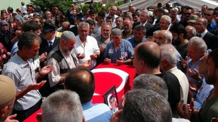 Şehit polis, Erzincanda son yolculuğuna uğurlandı
