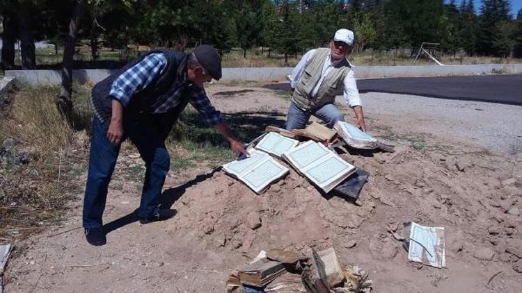 Bolvadinde toprağa gömülü çok sayıda Kuran bulundu - ek fotoğraflar