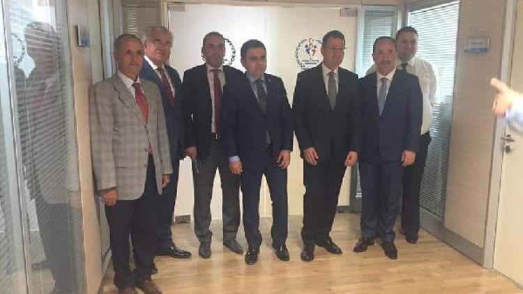 Başkan Gürkan, er meydanının yenilenmesiyle ilgili toplantıya katıldı