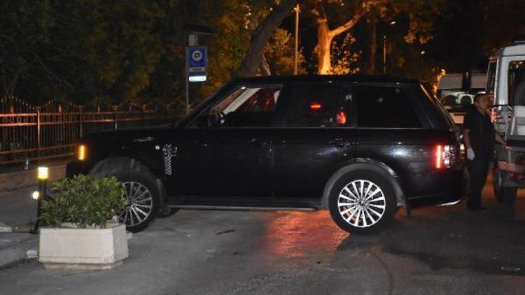 Ek fotoğraf//Beşiktaşta lüks cipe silahlı saldırı: 1 ölü, 1 yaralı