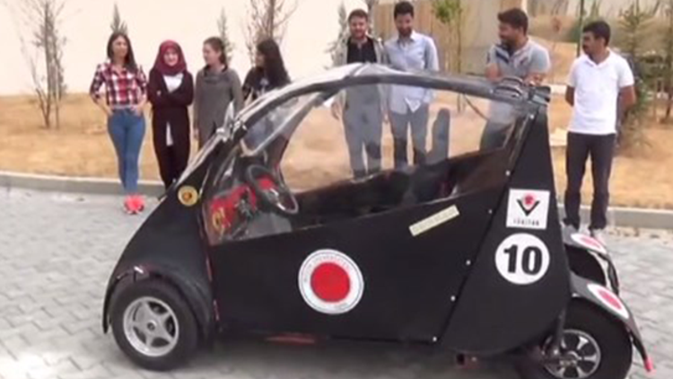 Yozgatta üniversite öğrencileri yerli elektrikli otomobil üretti