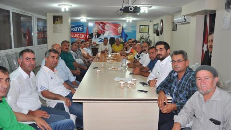 CHPliler, Ak Partiyi ziyaret edip ilçenin sorunlarını konuştu