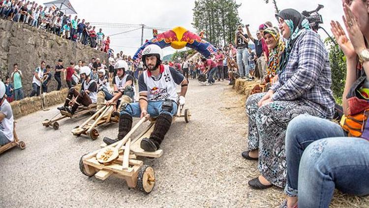 Gerçekleri pistte, ahşapları Formulazda: Laz Rover, Lazwagen, Lazda...