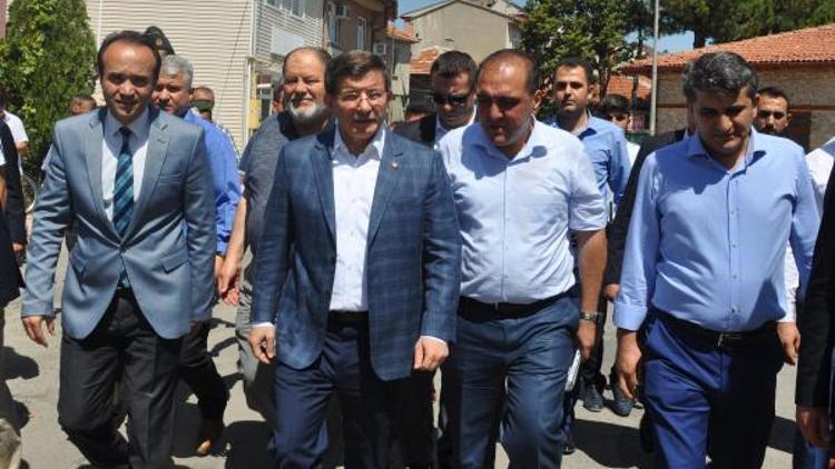 Davutoğlu: Türkiye 15 Temmuz’dan sonra eskisinden daha güçlü ve beraberdir