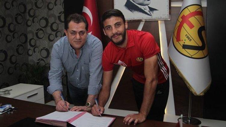 Eskişehirspor, Hakan Çinemreyi transfer etti