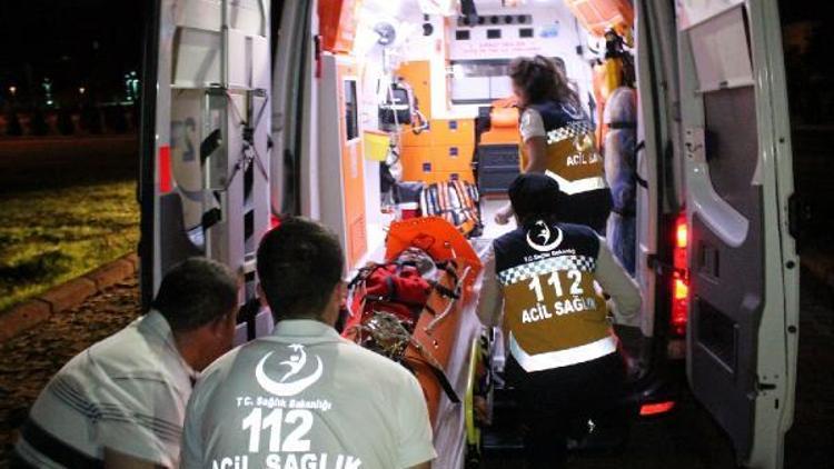 Demirkazık Dağında düşüp yaralanan dağcı, 5 saatte kurtarıldı