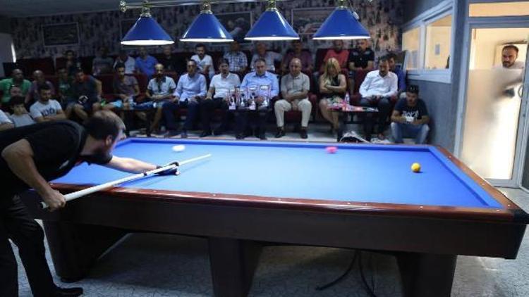 Hatayda medeniyetler kupası bilardo şampiyonu Lütfi Çenet oldu