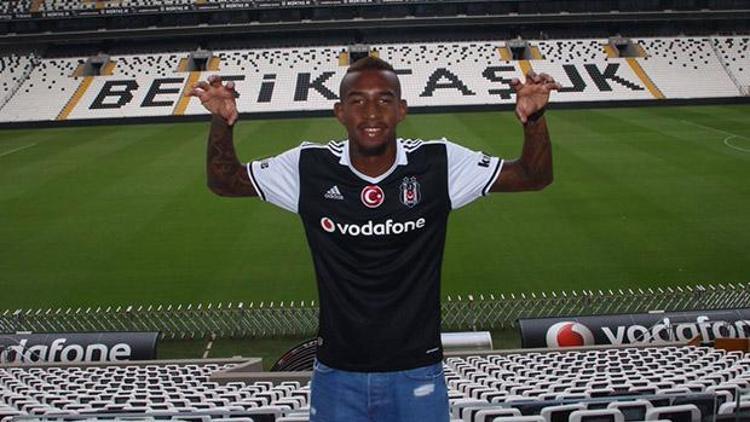 Talisca, Vodafone Arenada Kartal pozu verdi