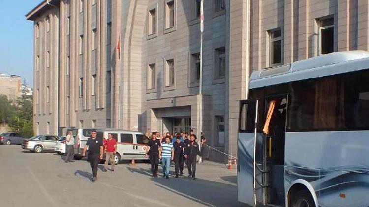 Yozgat’ta 11 emniyet mensubu tutuklandı