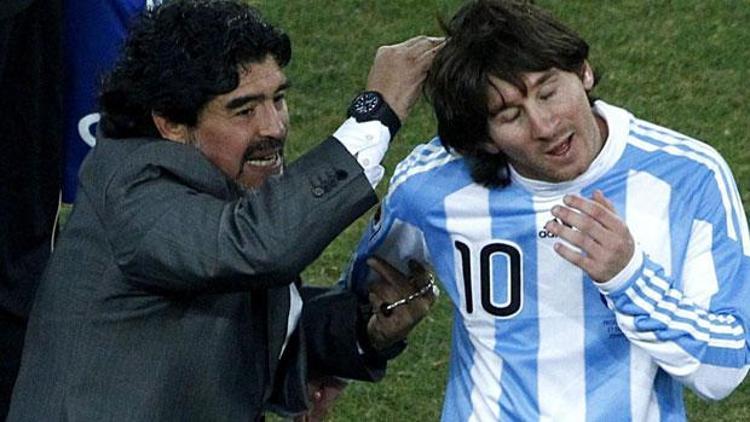 Maradonadan Messiye ağır sözler