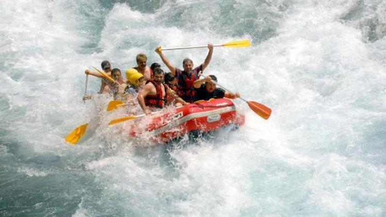 Raftingcinin gözdesi yerli tatilci