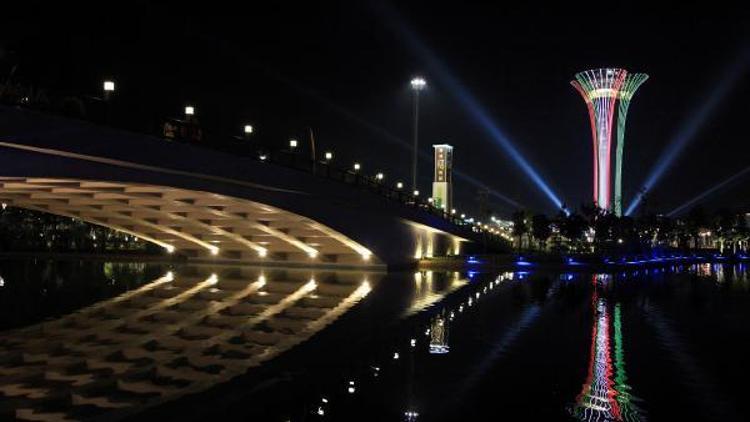 Expo Kulesi, İtalya Bayrağının renklerine büründü