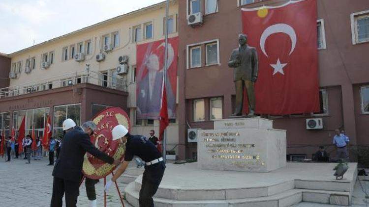 Van, Hakkari ve Bitliste 30 Ağustos Zafer Bayramı kutlandı